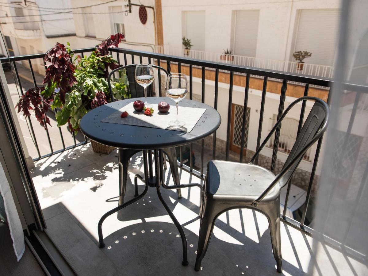 Spaces Seaside Flat- 4 Bedroom, 2 Bathroom, Terrace, Near Apartment Sitges